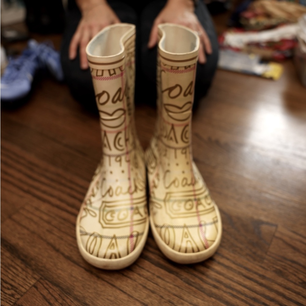Coach Ursula graffiti rain boots 81/2